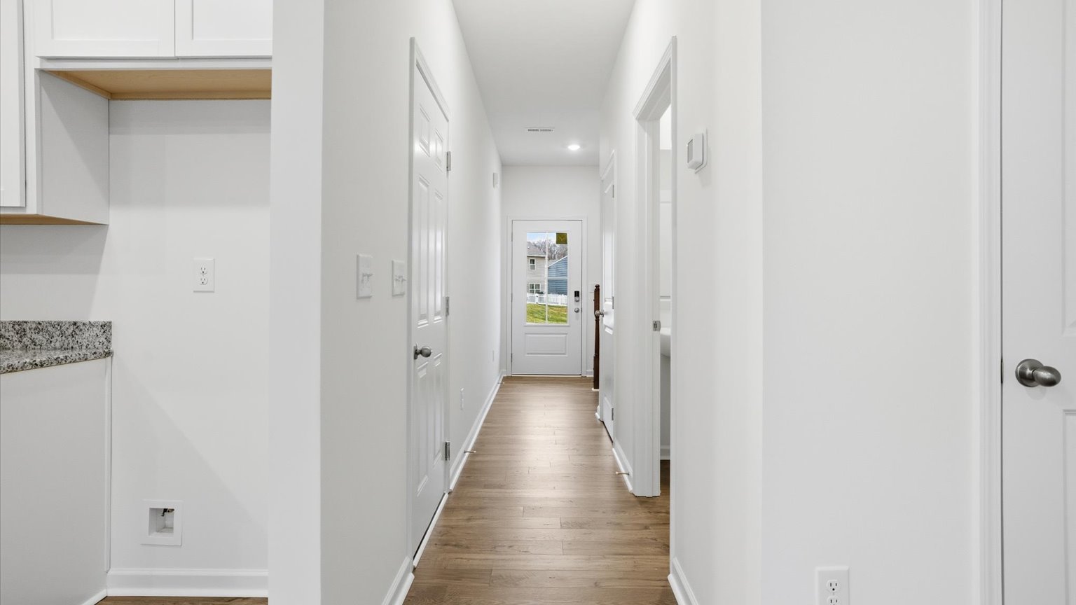 Front foyer and entryway space