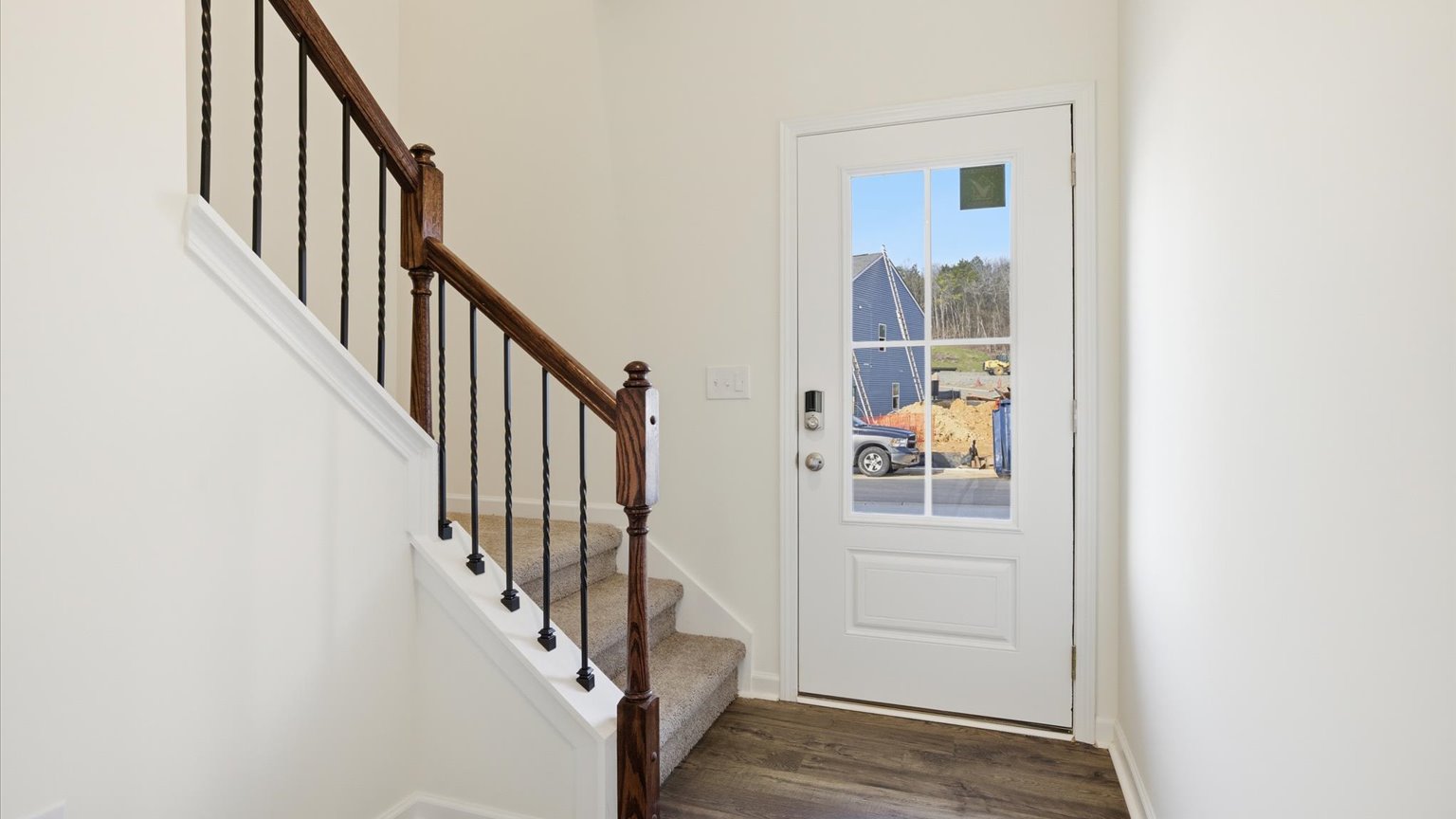 Front foyer and entryway space