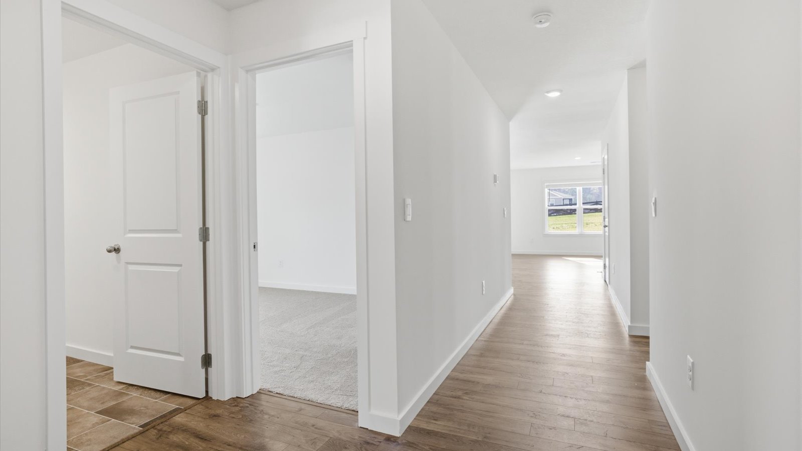 entry way with vinyl flooring