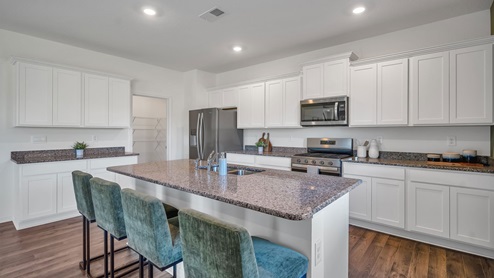 catlett-cove-green-model-kitchen