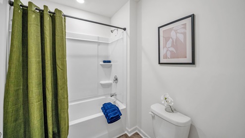 catlett-cove-green-model-bathroom