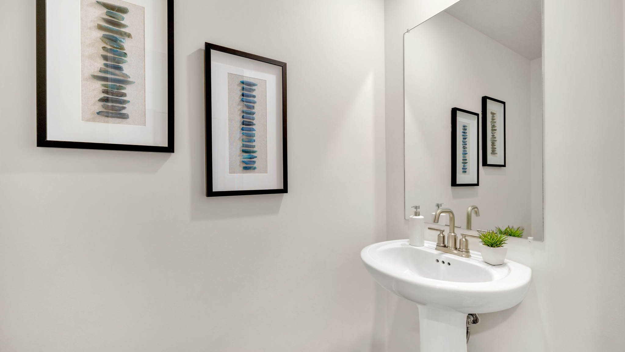 Half bathroom between common spaces