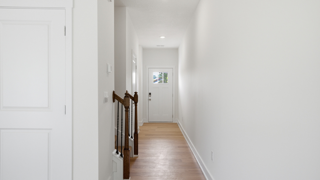 Front foyer and entryway space