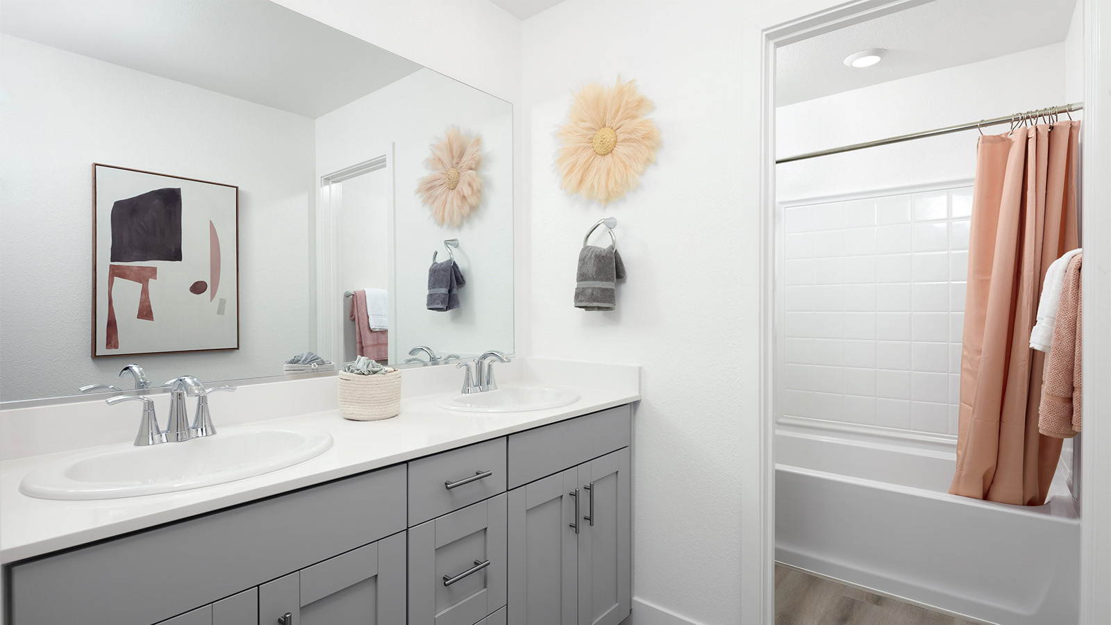 Harvest at Watson Ranch Palisade Plan Secondary Bathroom