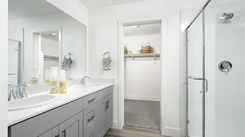 Harvest at Watson Ranch Plan 2 Primary Bathroom