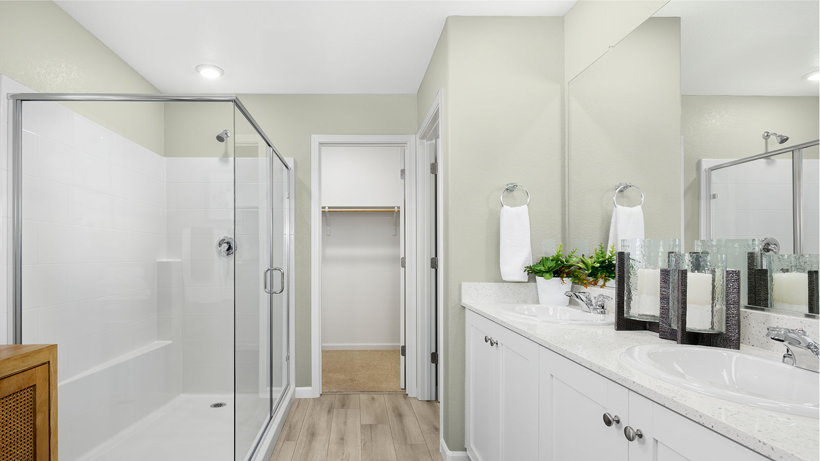 Alpine at Villa Ticino Redwood Plan Primary Bathroom