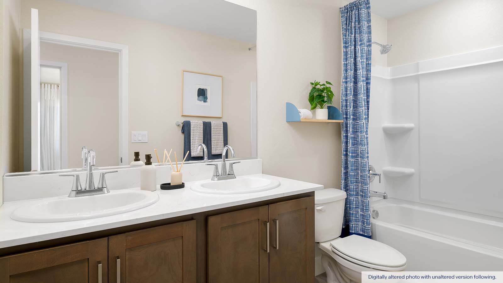 Fairview Corners Cypress Plan Upstairs Bath