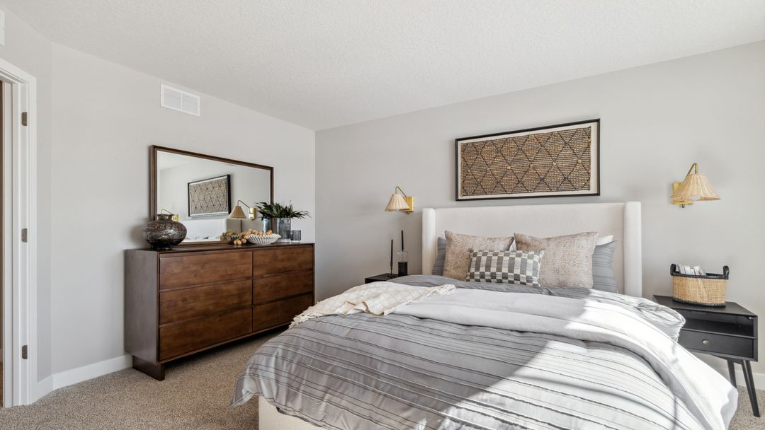 Secondary bedroom with walk-in closet.