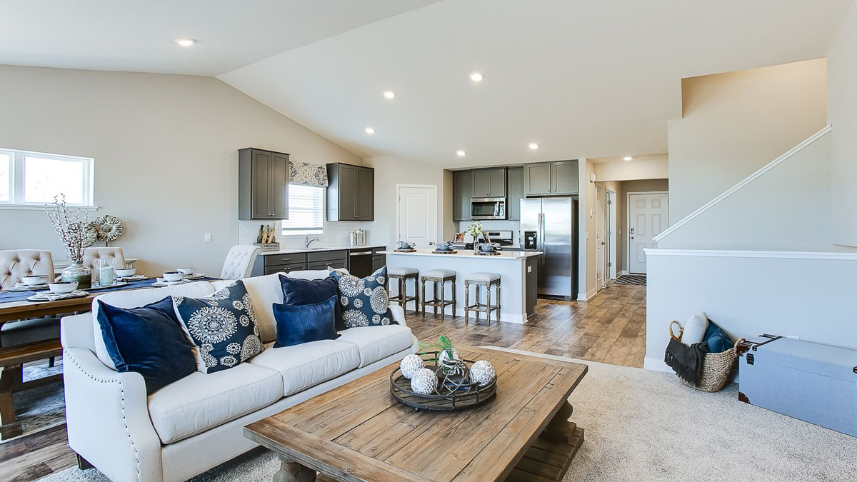 New Homes in Copper Hills Express Premier Woodbury, MN D.R. Horton