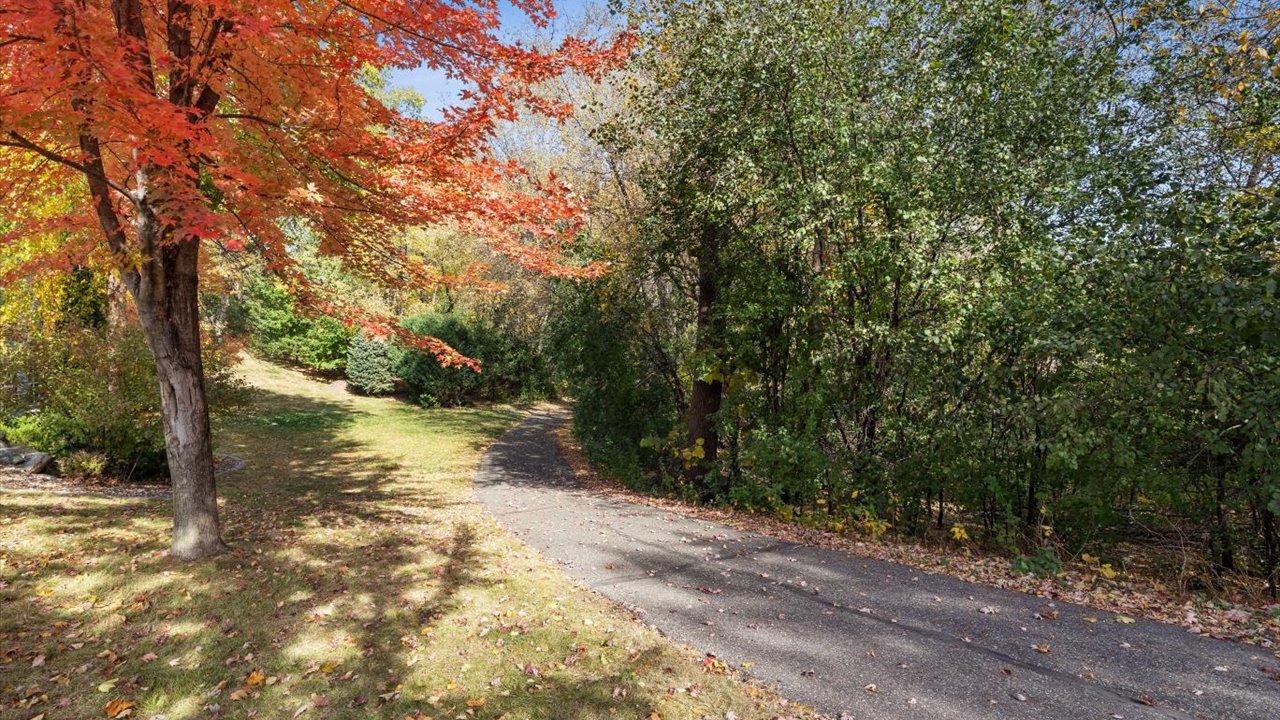 City attractions and parks in Farmington, Minnesota.