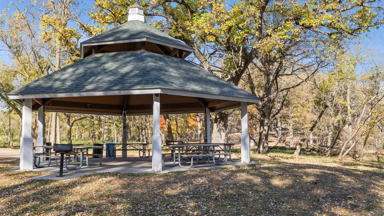 Lakeville park