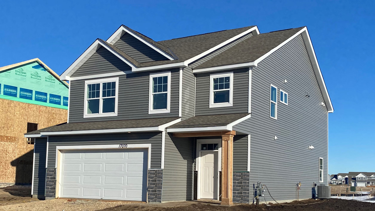 Home for sale at 17070 Draper Way, lakeville, Minnesota.