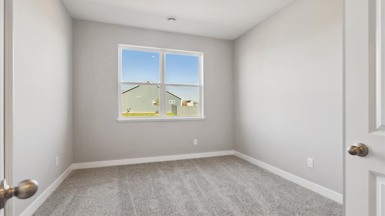 bedroom with out furniture.