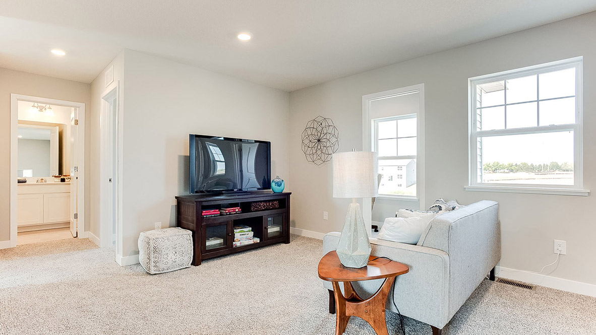 Upper level loft space.