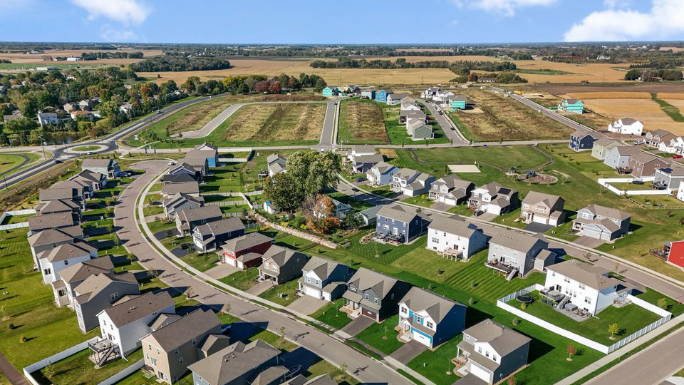 Fields of Waconia community photo.