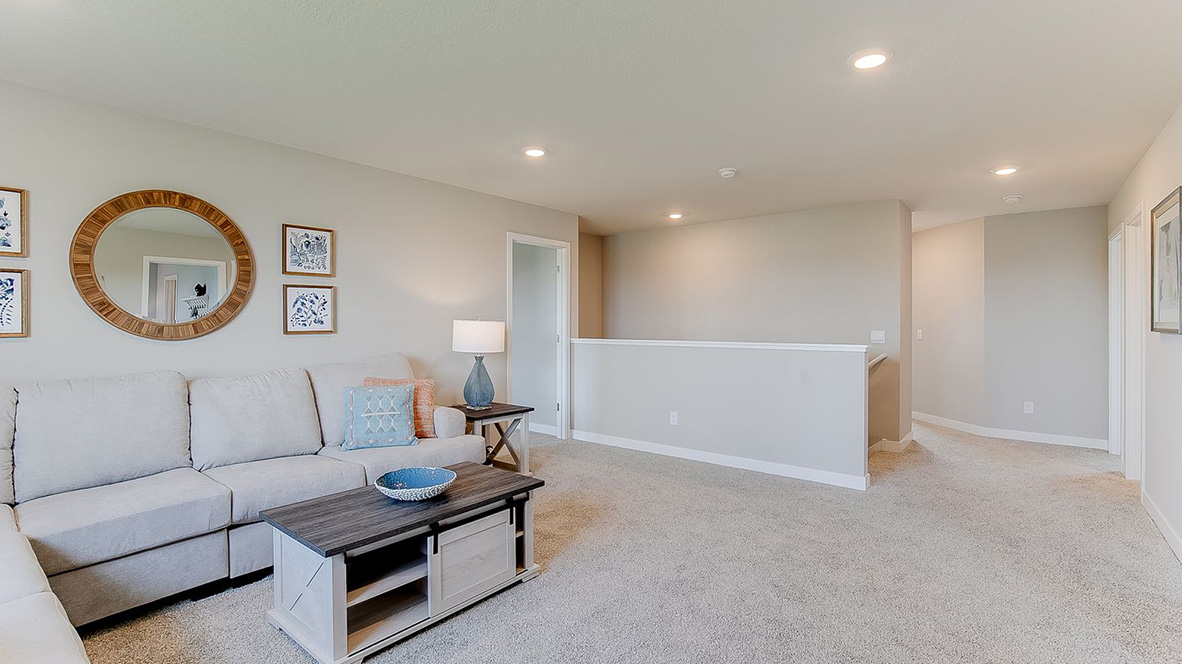 Upper level loft area.