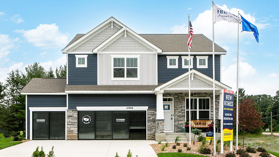 New Homes in Fields of Waconia DR Horton Waconia, MN Tradition Series