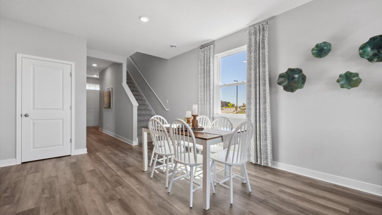 View of dinette seating 6.