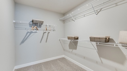 Walkin closet.