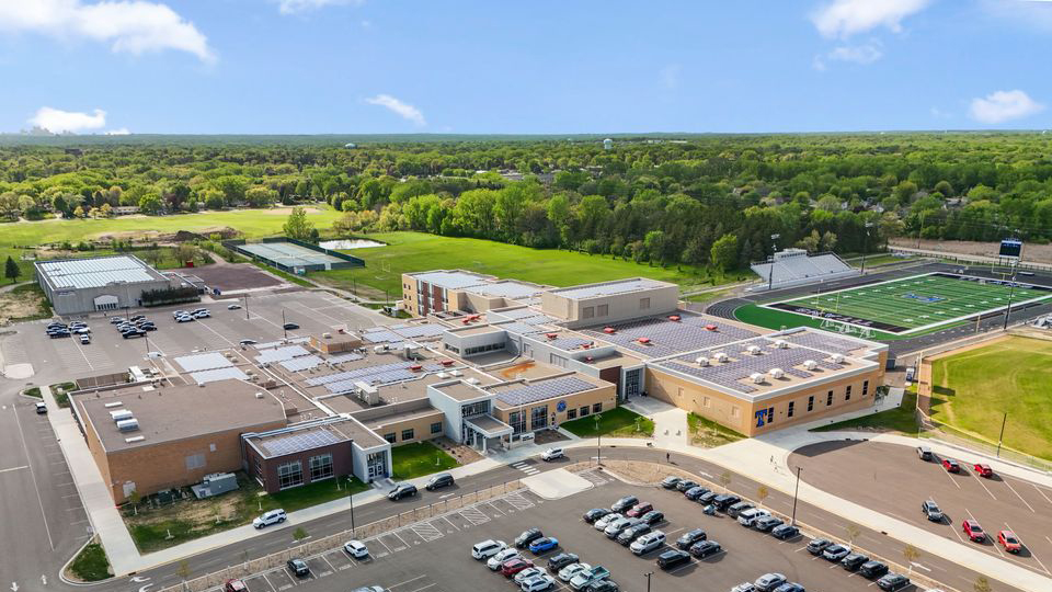Maplewood, Minnesota city attractions and high school.