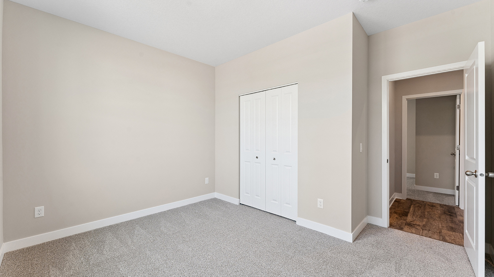 Dover  II empty bedroom