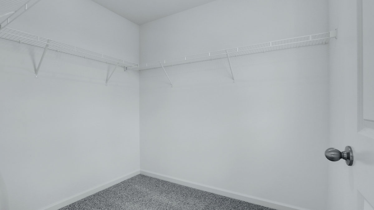 Richmond-model-Canopy-Hill-primary-closet