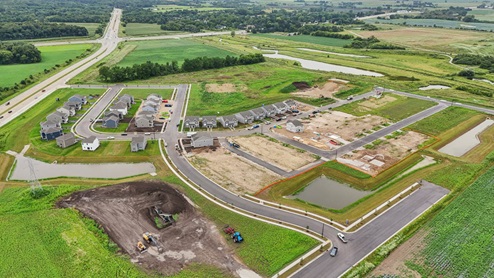 Single family homes and townhomes at Pike River crossing in Wisconsin