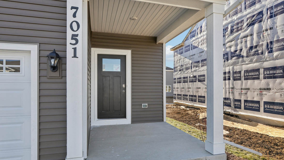 Small porch to front door of sloan