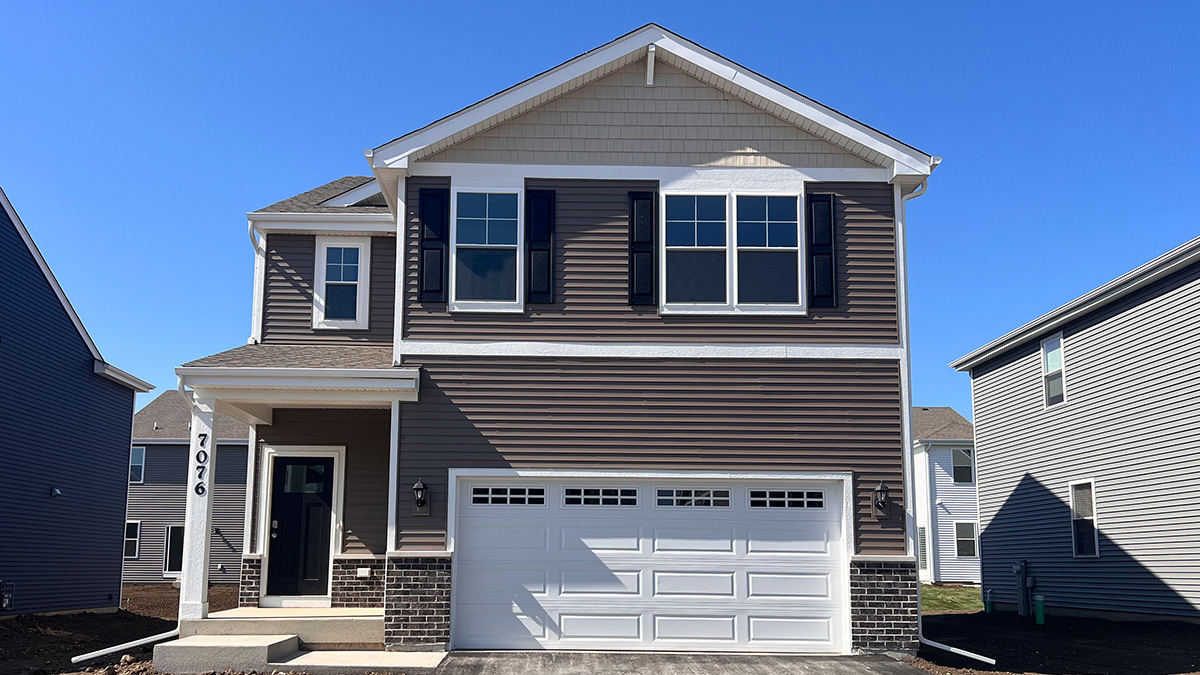 7076 FAIR OAKS ROAD exterior