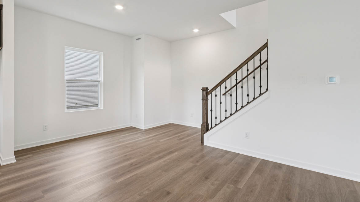 Beautiful iron rod staircase to upstairs