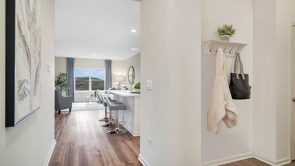 Entrance hallway with small nook