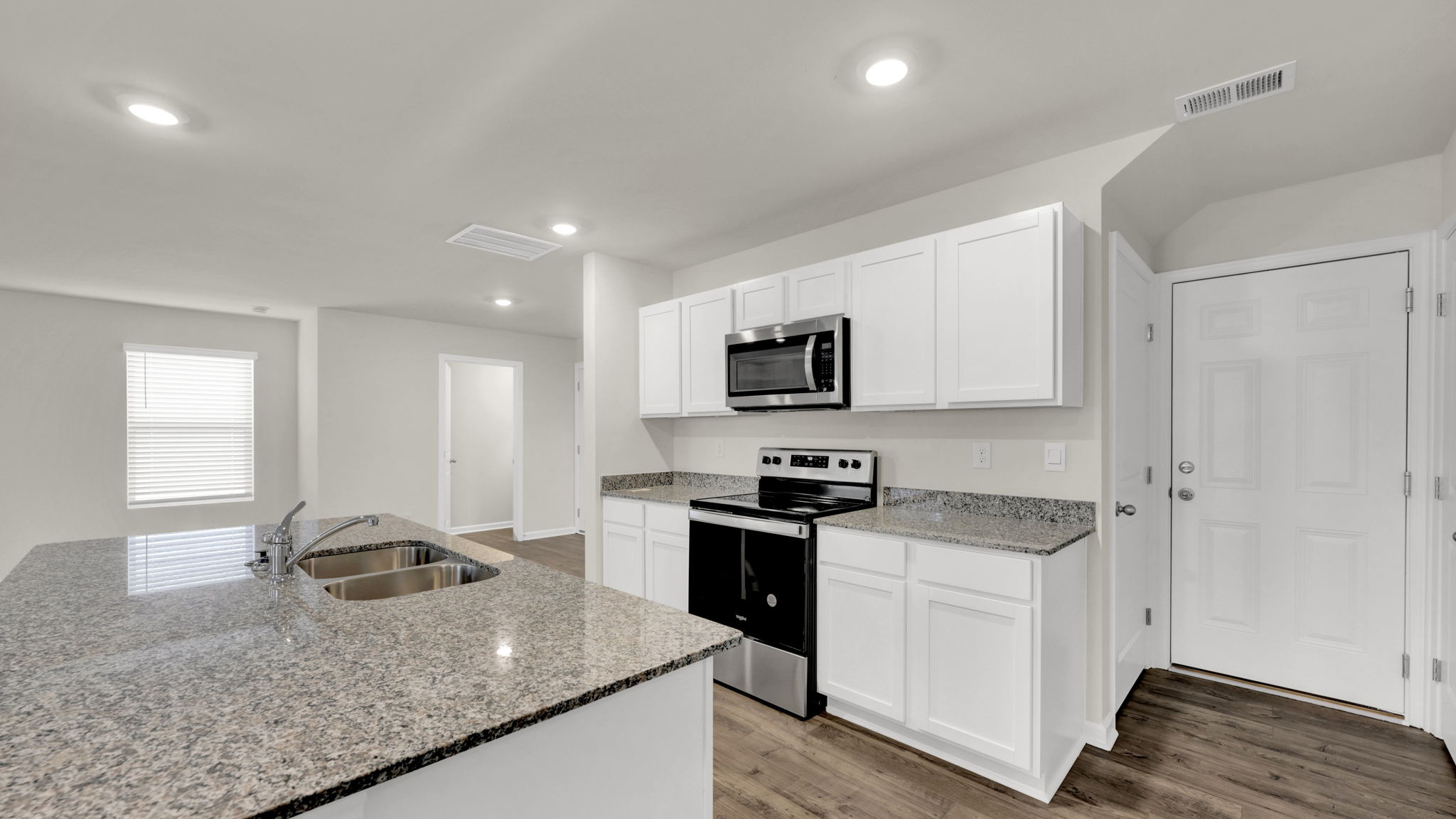 Aisle plan home interior