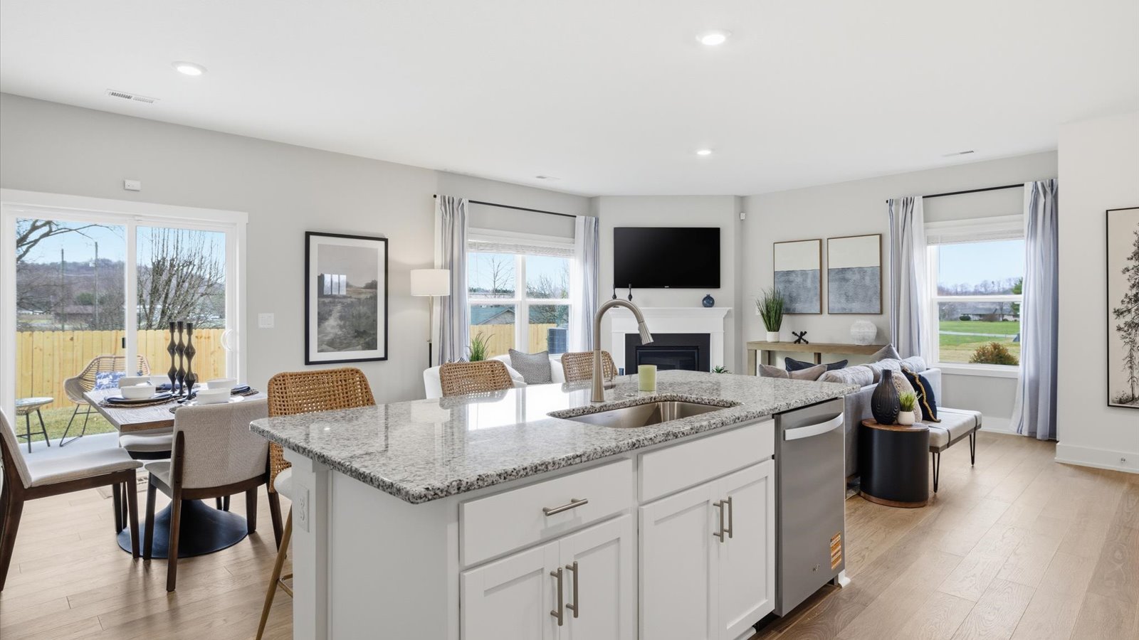 Aisle plan home interior