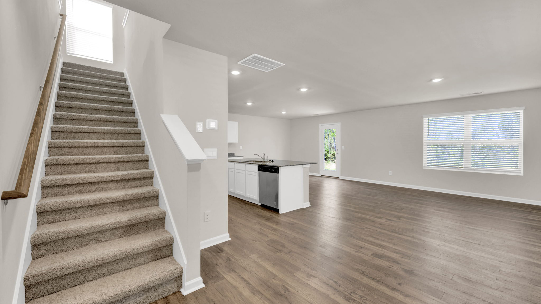 Aisle plan home interior