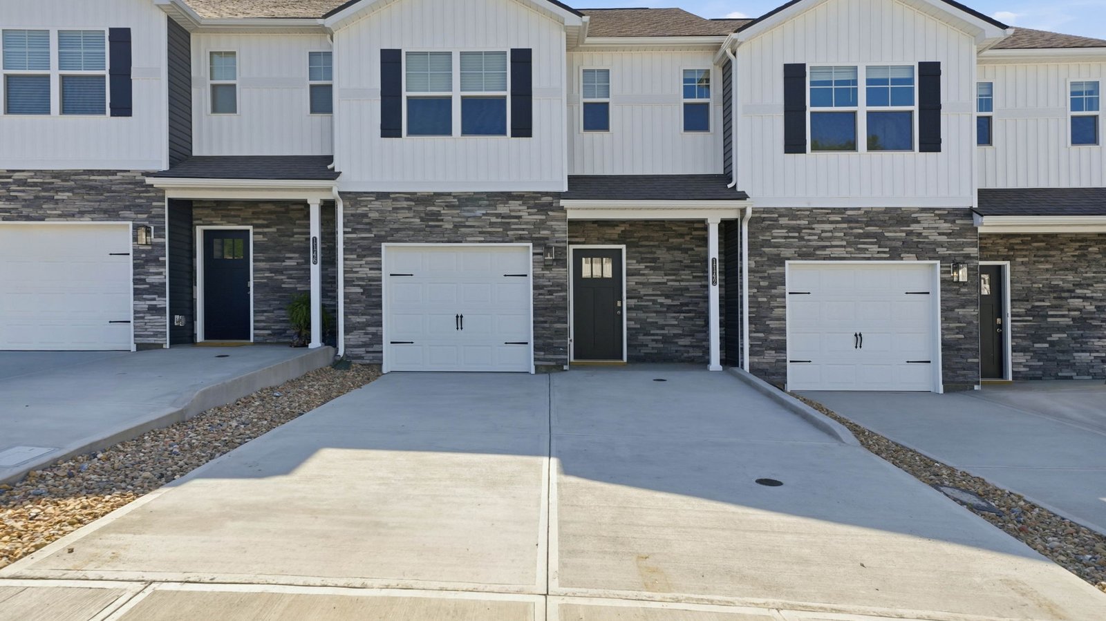 Altamont Exterior