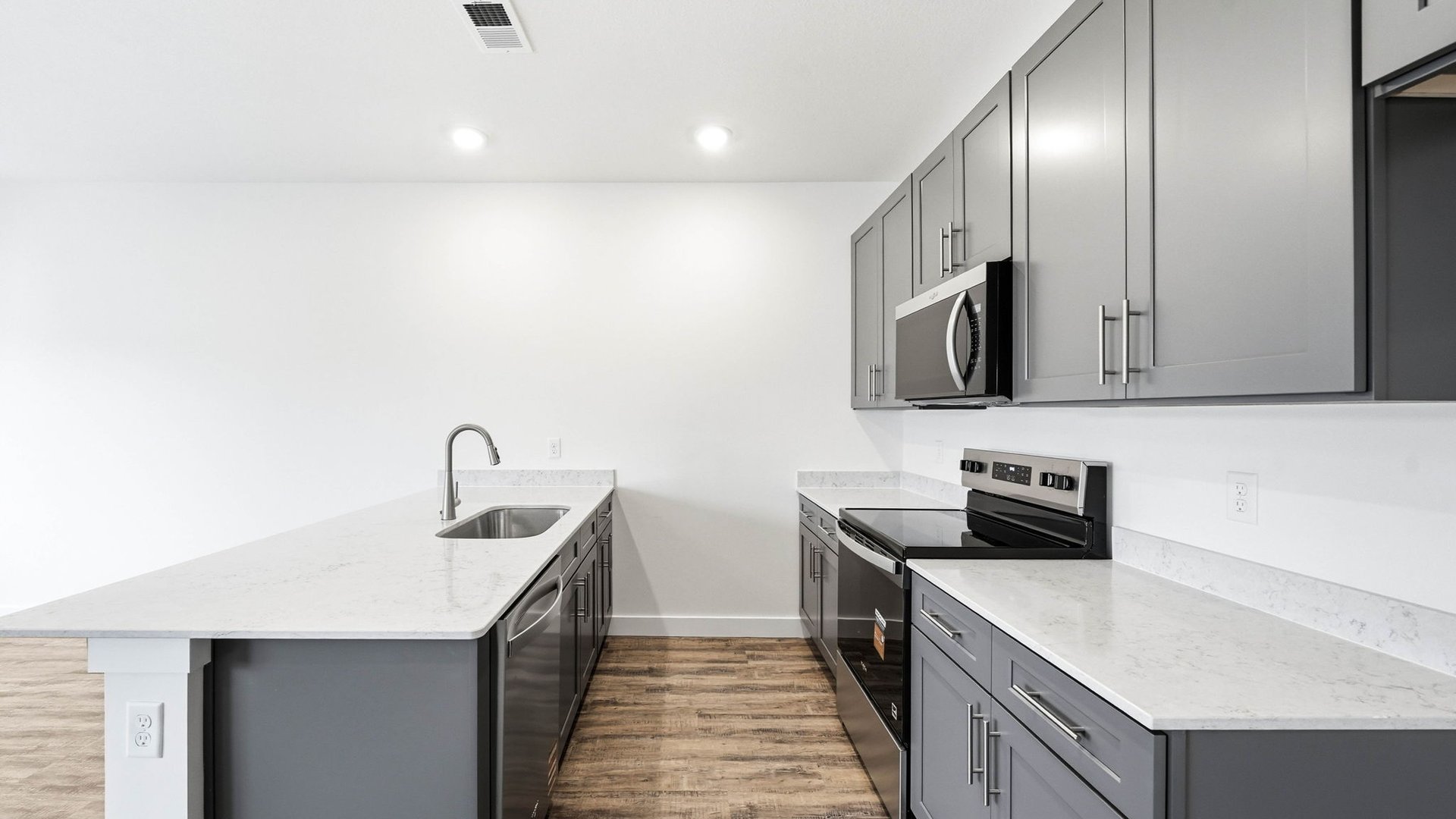 1185 Wenna Way exterior