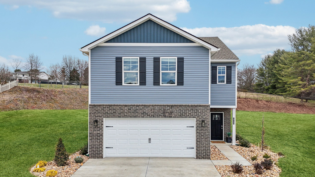 Elston plan front home exterior