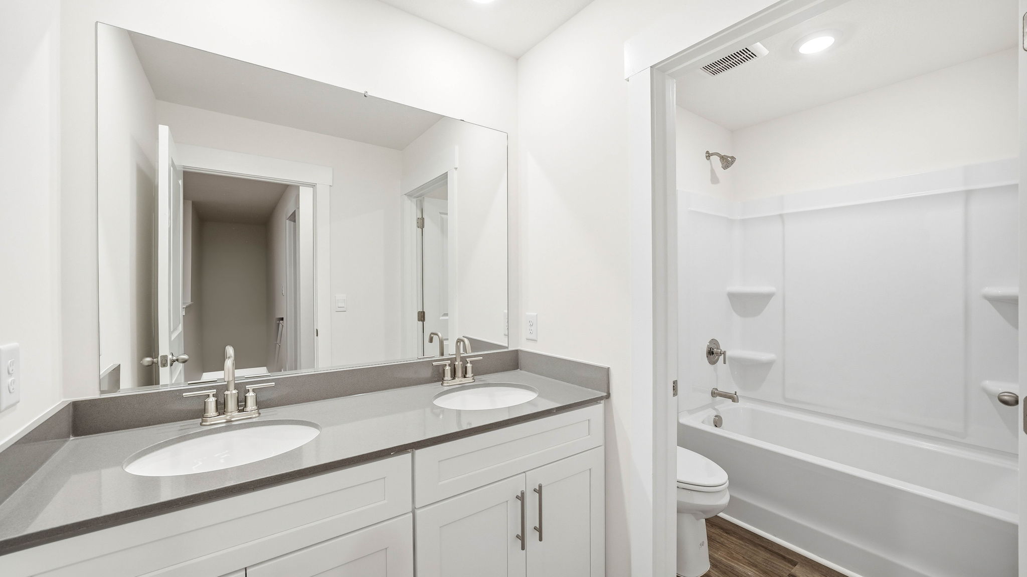 439 Rock Springs Road, Kingsport, TN, Polo Fields, By D.R. Horton Richland plan interior