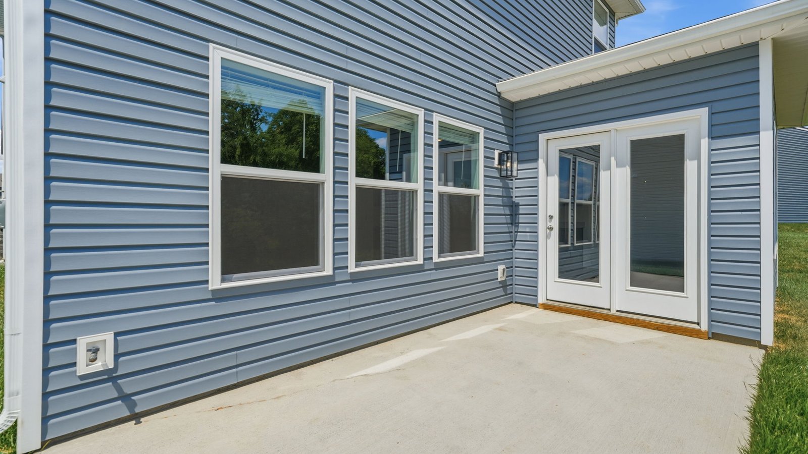 241 Chimney View Lp Darwin rear patio photo