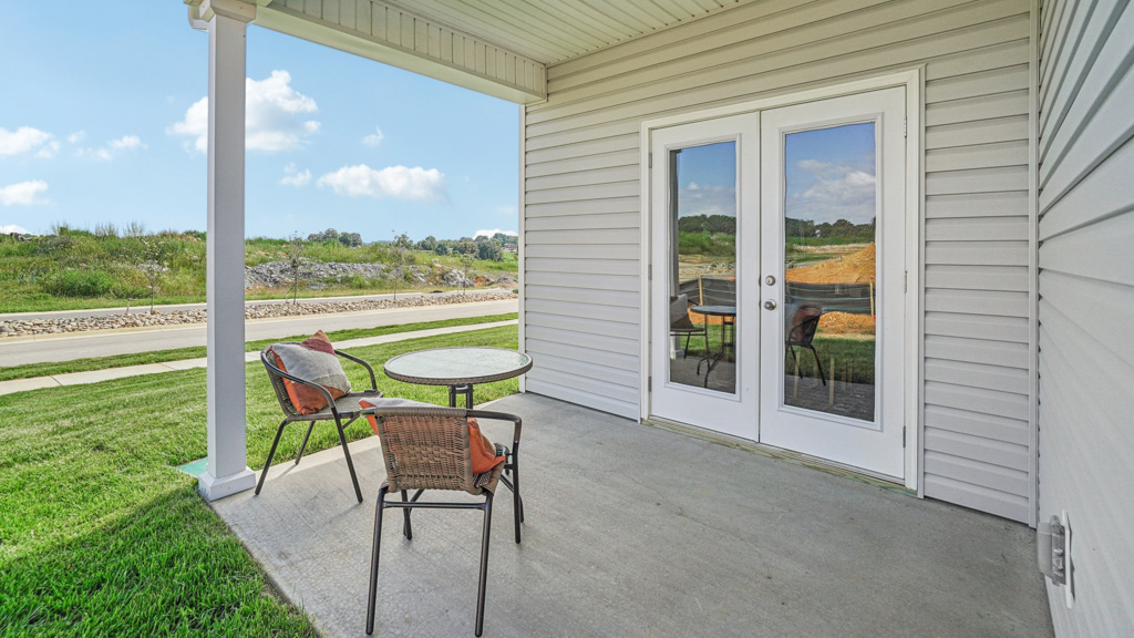 Cali plan rear covered patio