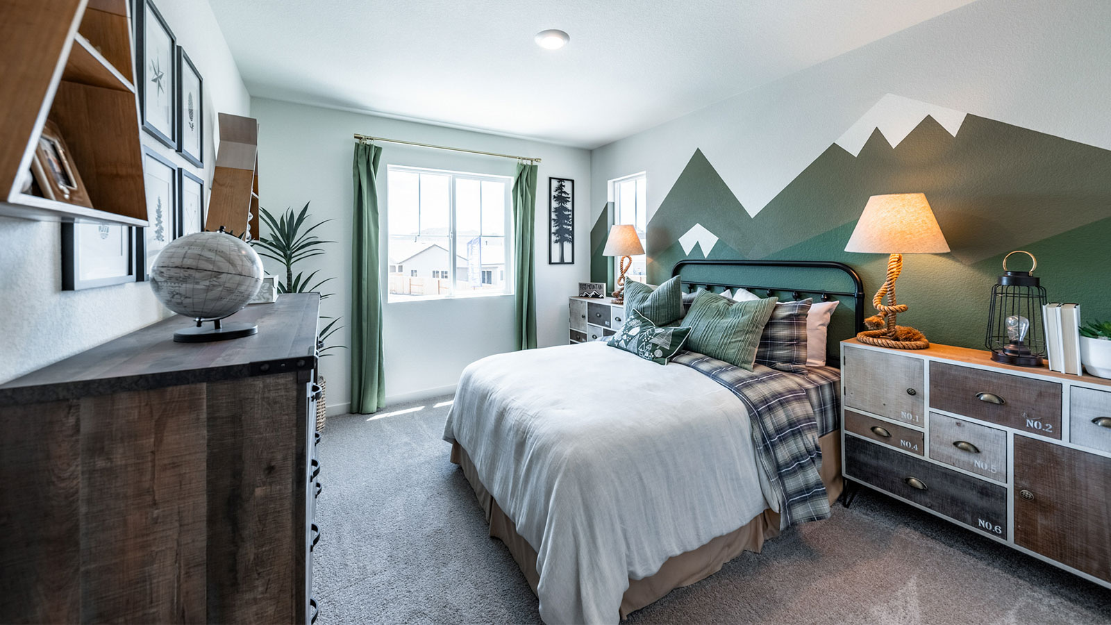 Secondary bedroom decorated for a child