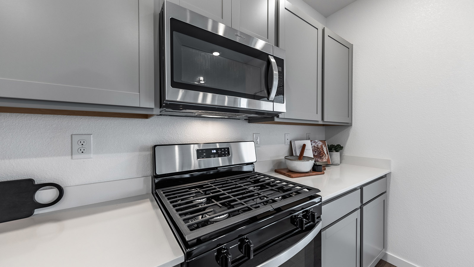 Stainless steel microwave and gas stove