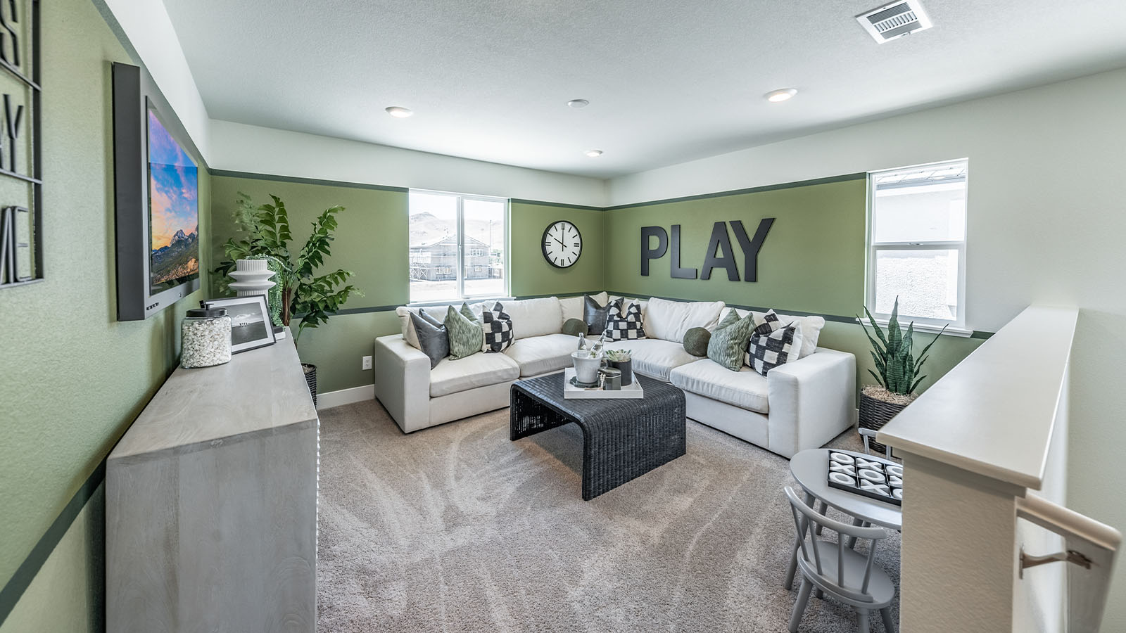 Second floor landing loft