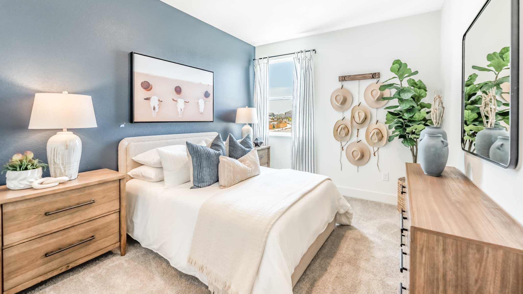 Secondary bedroom decorated as a guest room