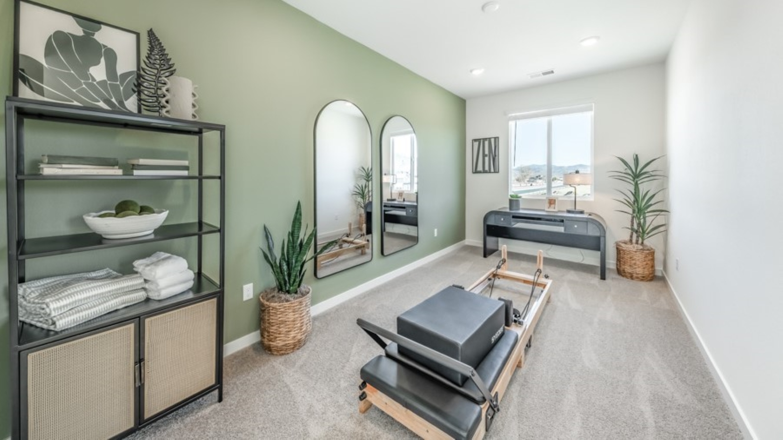 Spacious upstairs loft