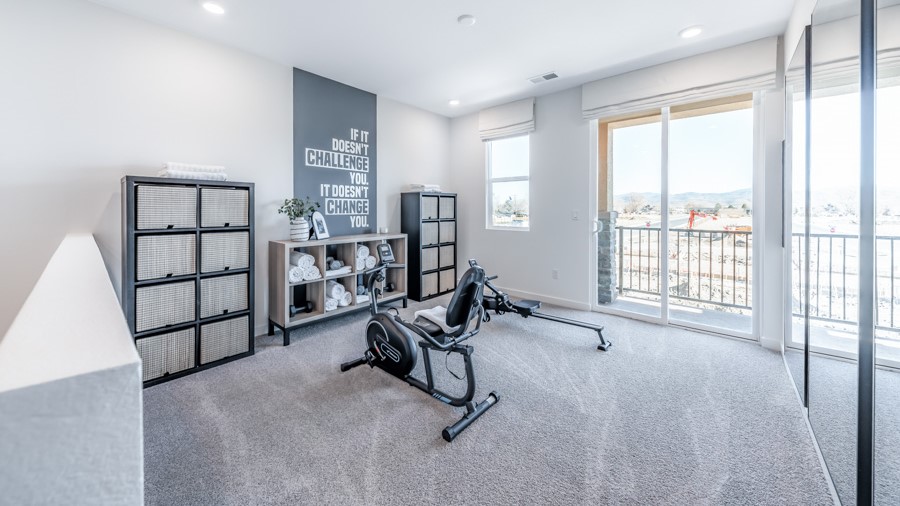 Spacious loft with deck