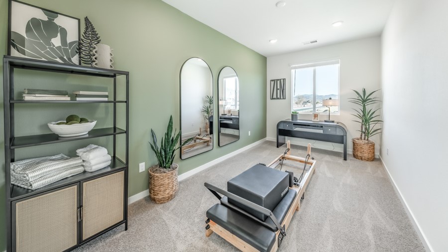 Large upstairs loft with pilates reformer