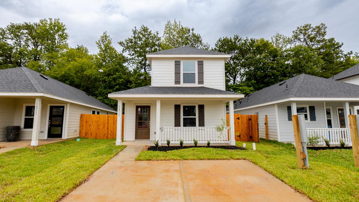 Available Home in Marie Village Conroe, TX D.R. Horton