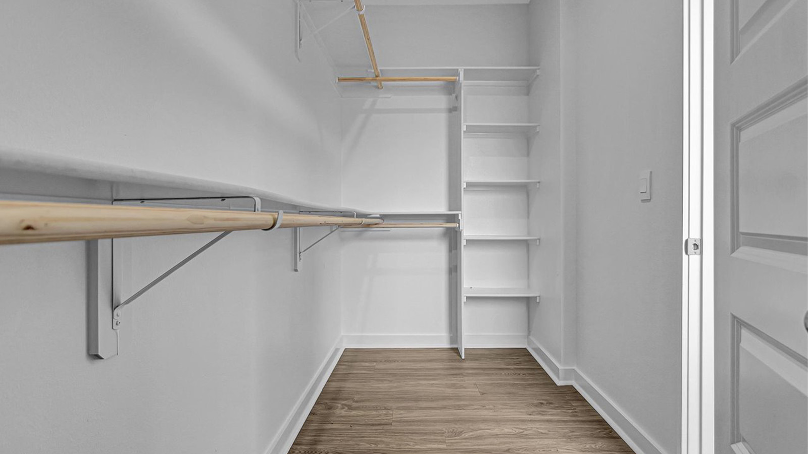 Walk in closet