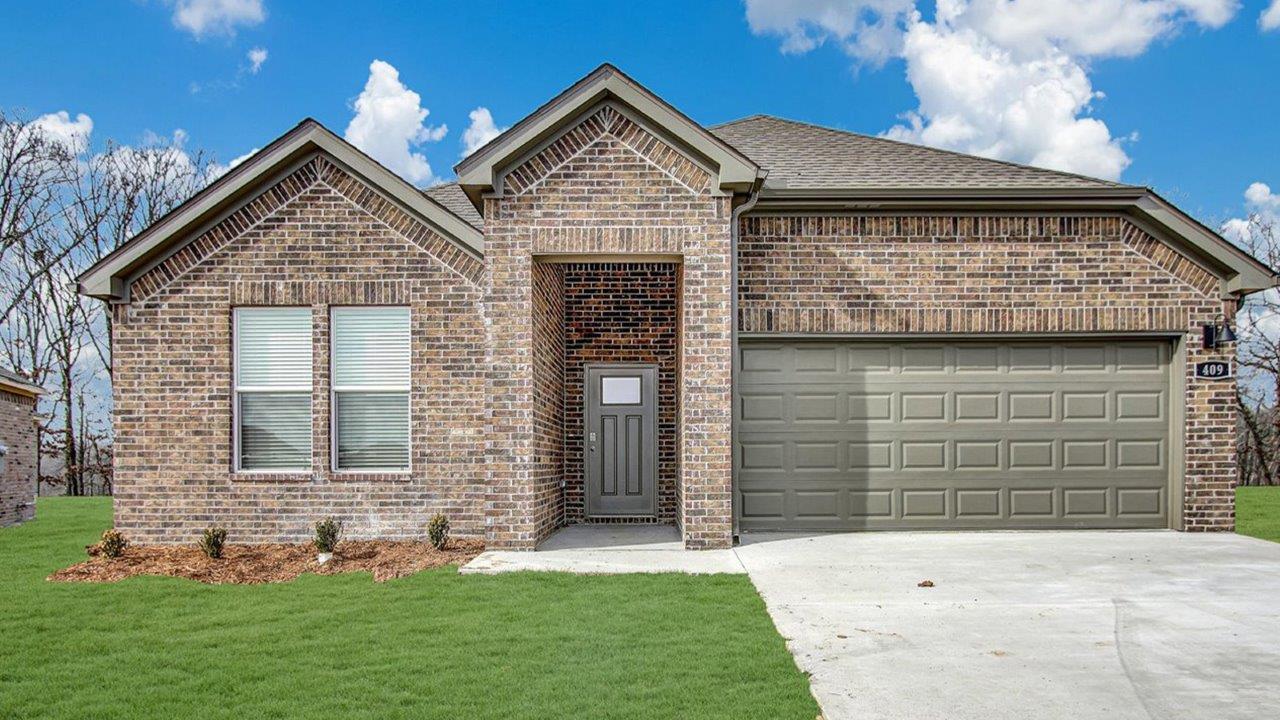 315 Lainey Drive exterior